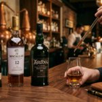 Water bij whisky: ice, druppel of neat? Wat werkt het beste? sfeerbeeld